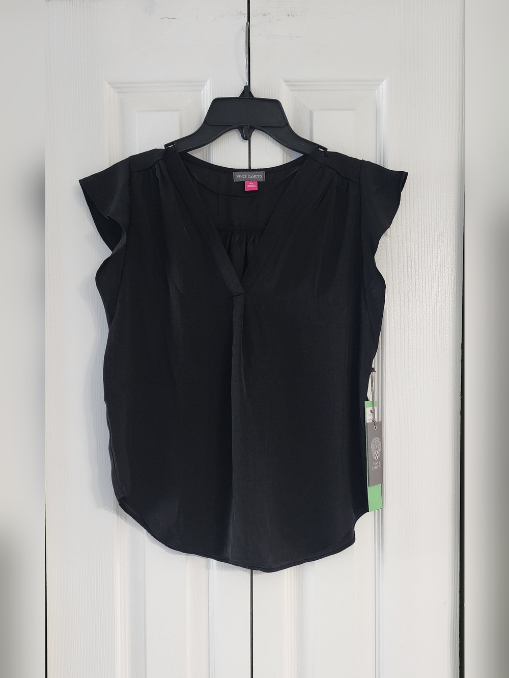 Vince Camuto Black Flutter-Sleeve V-Neck Blouse Petite Small